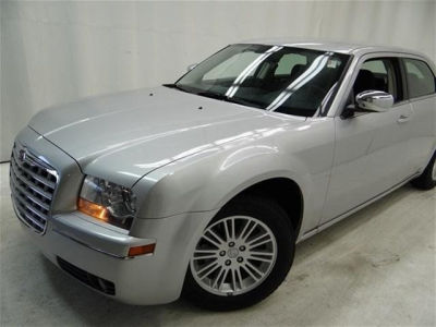 2010 Chrysler 300  Touring