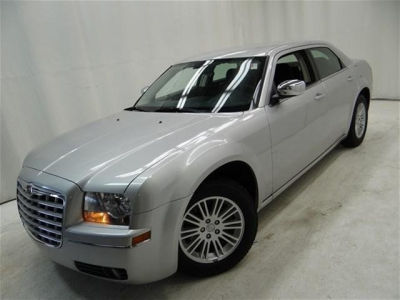 2010 Chrysler 300  Touring
