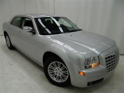 2010 Chrysler 300  Touring
