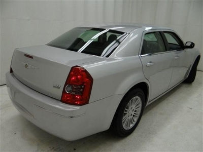 2010 Chrysler 300  Touring