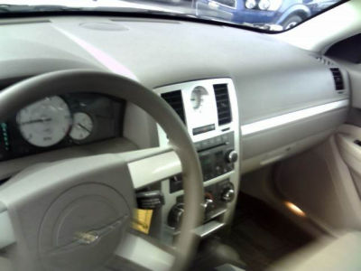 2010 Chrysler 300  Touring