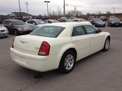 2007 Chrysler 300  Touring Sedan 4D