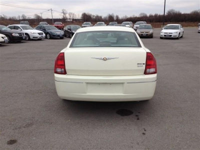 2007 Chrysler 300  Touring Sedan 4D