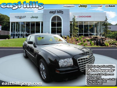 2009 Chrysler 300  Touring/Signature Series