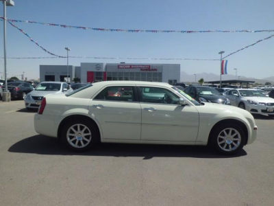 2010 Chrysler 300  Touring