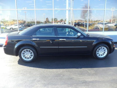 2010 Chrysler 300  Touring