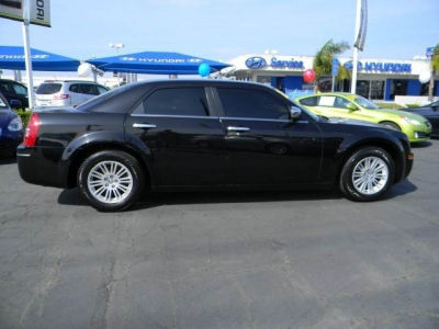 2010 Chrysler 300  Touring