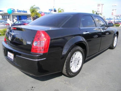 2010 Chrysler 300  Touring