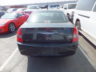 2008 Chrysler 300  LX