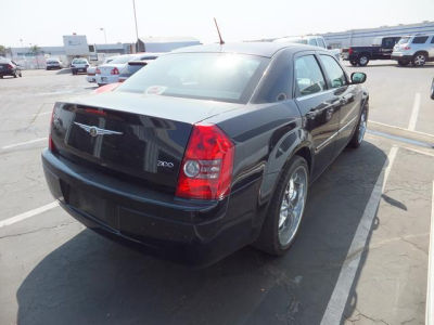 2008 Chrysler 300  LX