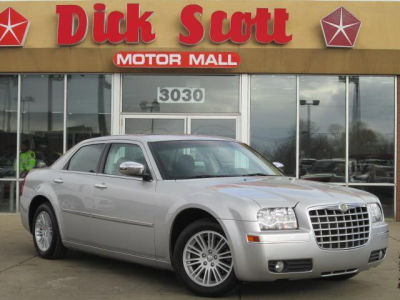 2010 Chrysler 300  Touring