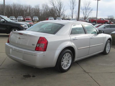2010 Chrysler 300  Touring