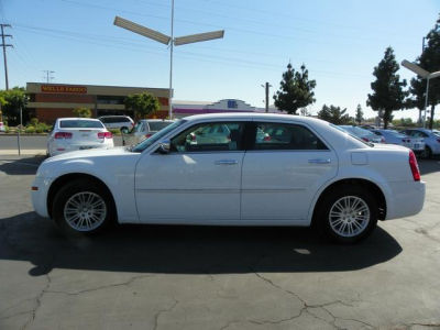2010 Chrysler 300  Touring