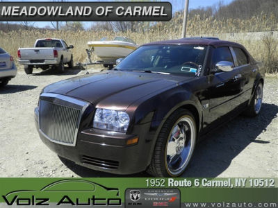 2005 Chrysler 300  Base