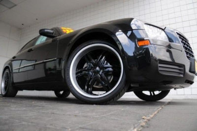 2008 Chrysler 300  LX