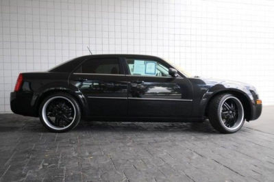2008 Chrysler 300  LX