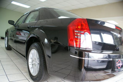 2009 Chrysler 300  Touring