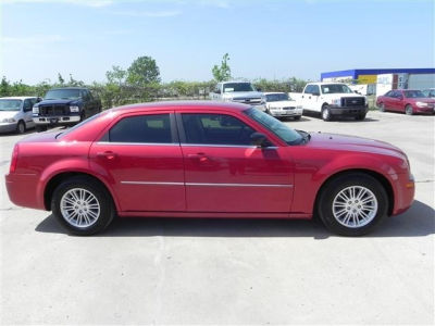 2009 Chrysler 300  LX