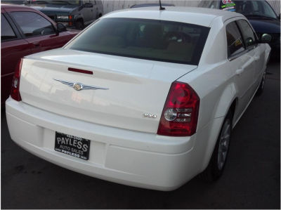 2008 Chrysler 300  LX