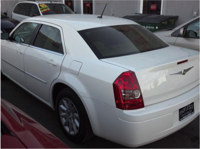 2008 Chrysler 300  LX