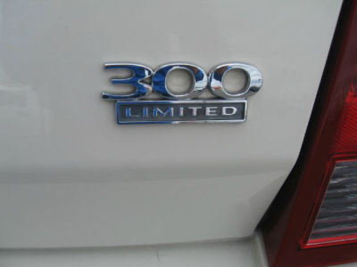 2005 Chrysler 300  Touring