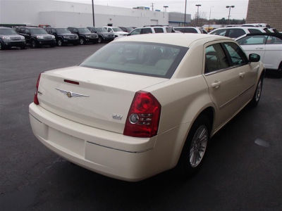 2009 Chrysler 300  Touring