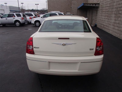 2009 Chrysler 300  Touring