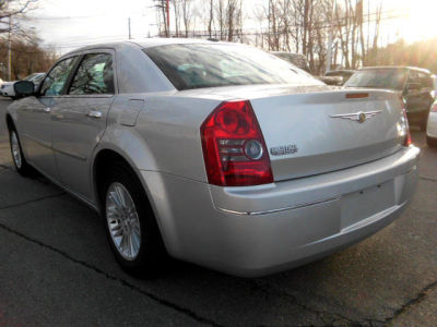 2010 Chrysler 300  Touring