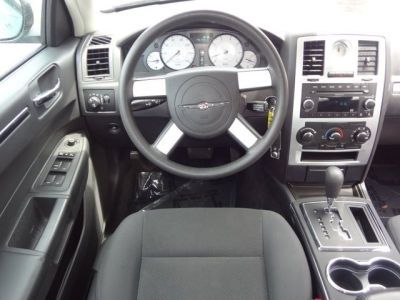 2010 Chrysler 300  Touring