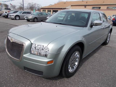 2006 Chrysler 300  Base