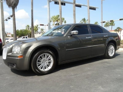 2010 Chrysler 300  Touring