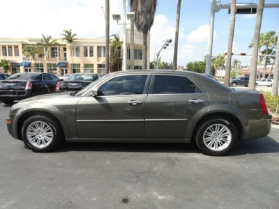2010 Chrysler 300  Touring