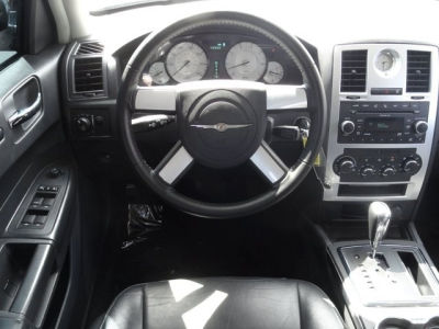 2010 Chrysler 300  Touring