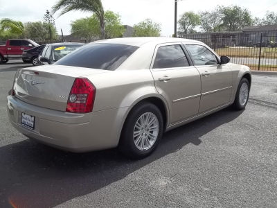 2009 Chrysler 300  LX