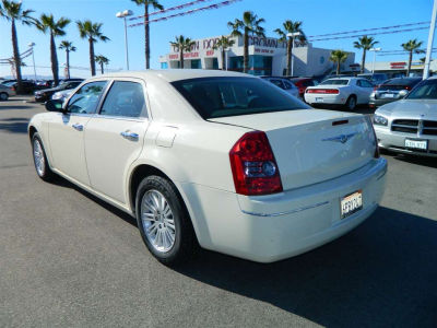 2010 Chrysler 300 Touring