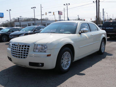 2009 Chrysler 300  Touring