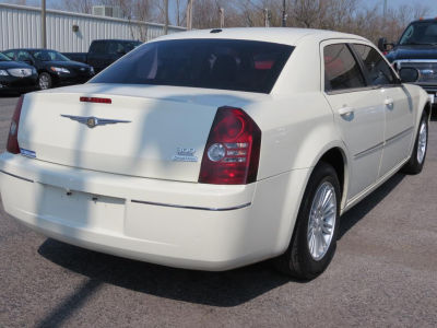 2009 Chrysler 300  Touring