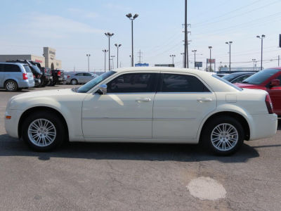 2009 Chrysler 300  Touring