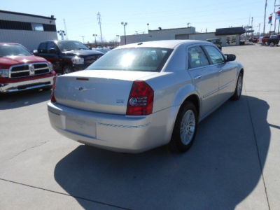 2010 Chrysler 300  Touring