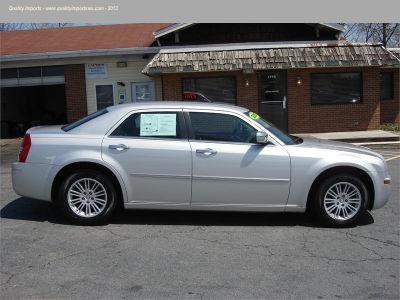 2010 Chrysler 300  Touring