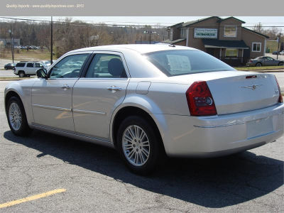 2010 Chrysler 300  Touring