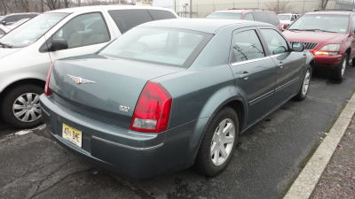 2005 Chrysler 300  Touring