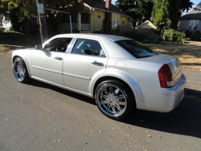2005 Chrysler 300  Touring