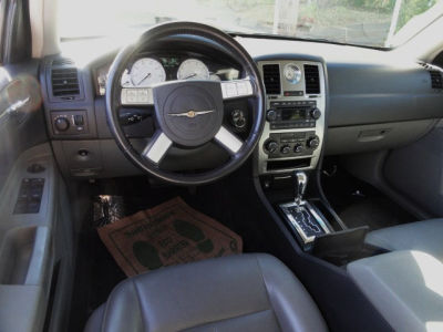 2005 Chrysler 300  Touring