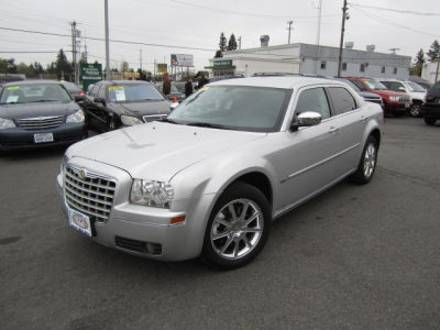 2010 Chrysler 300  Touring/Signature Series