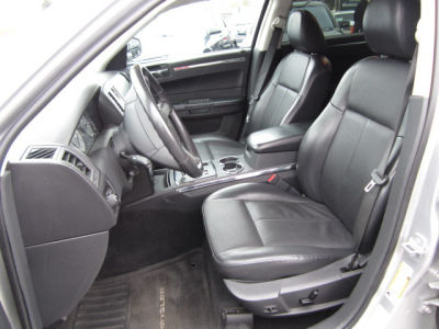 2010 Chrysler 300  Touring/Signature Series