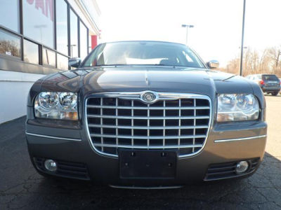 2010 Chrysler 300  Touring