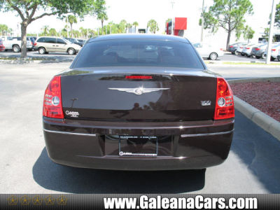 2010 Chrysler 300  Touring