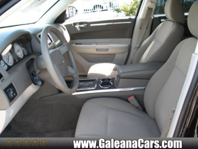 2010 Chrysler 300  Touring