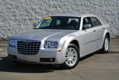 2010 Chrysler 300  Touring